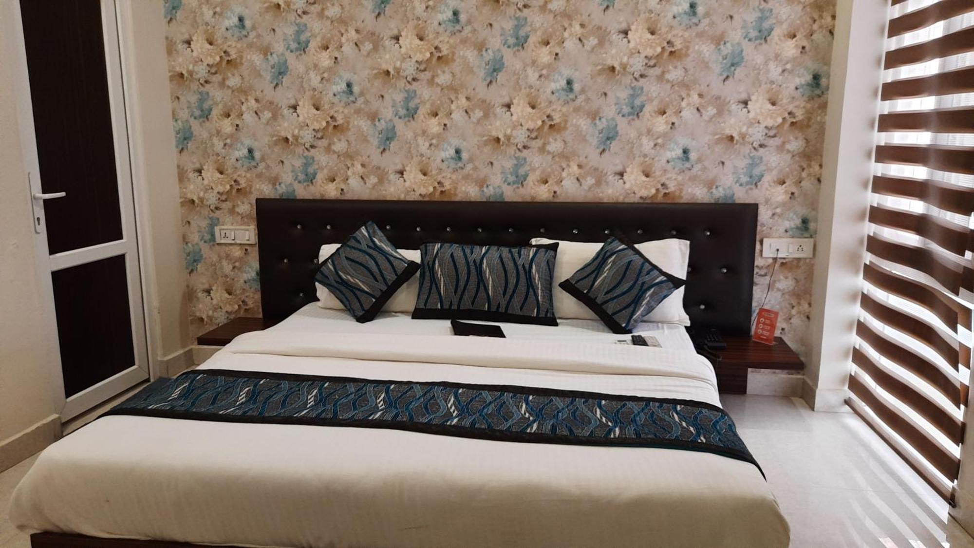 Hotel Ventures Inn Амритсар Номер фото